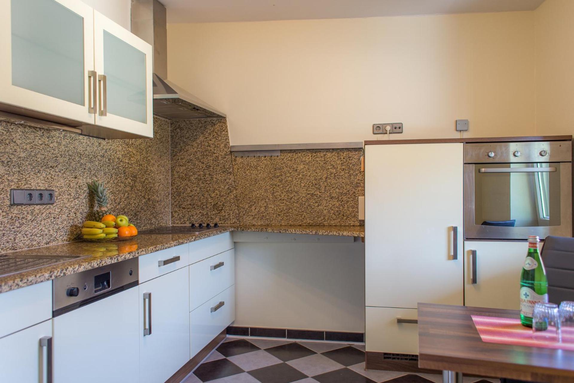 Ferienwohnung Am Muehlenberg Варен Екстериор снимка